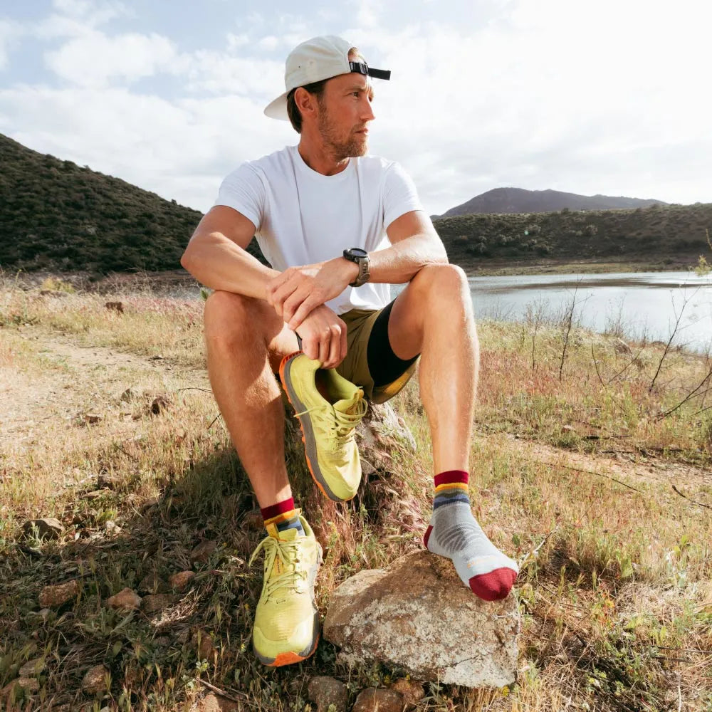 男款 1040．Run 1/4 Ultra-Lightweight Cushion